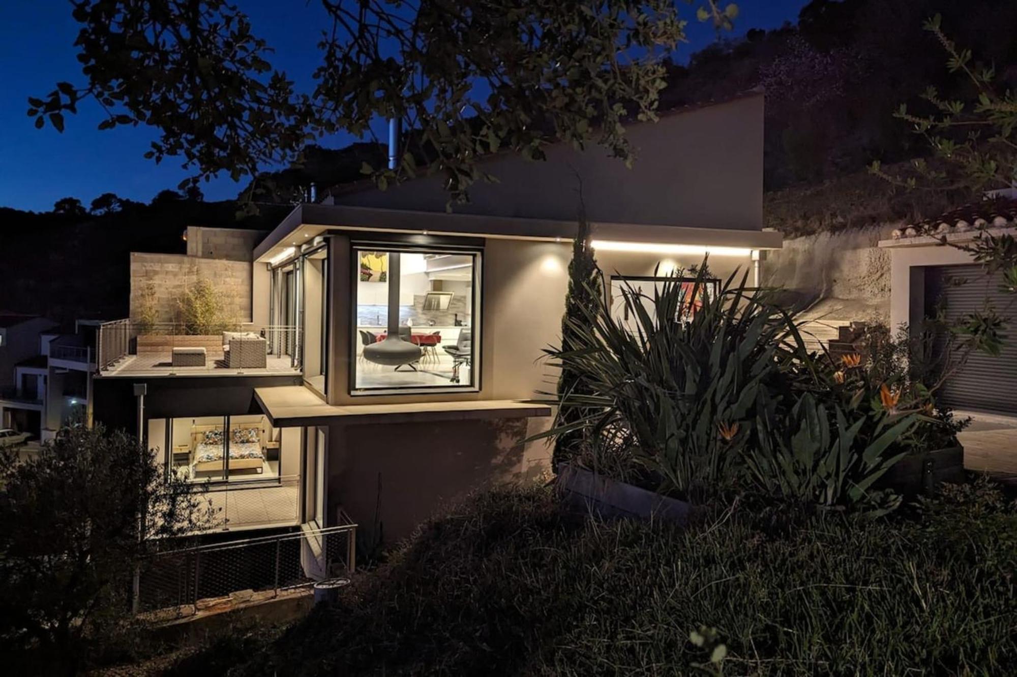 Les Mille Et Une Vitres - Villa D'Architecte Пор-Вандр Екстер'єр фото